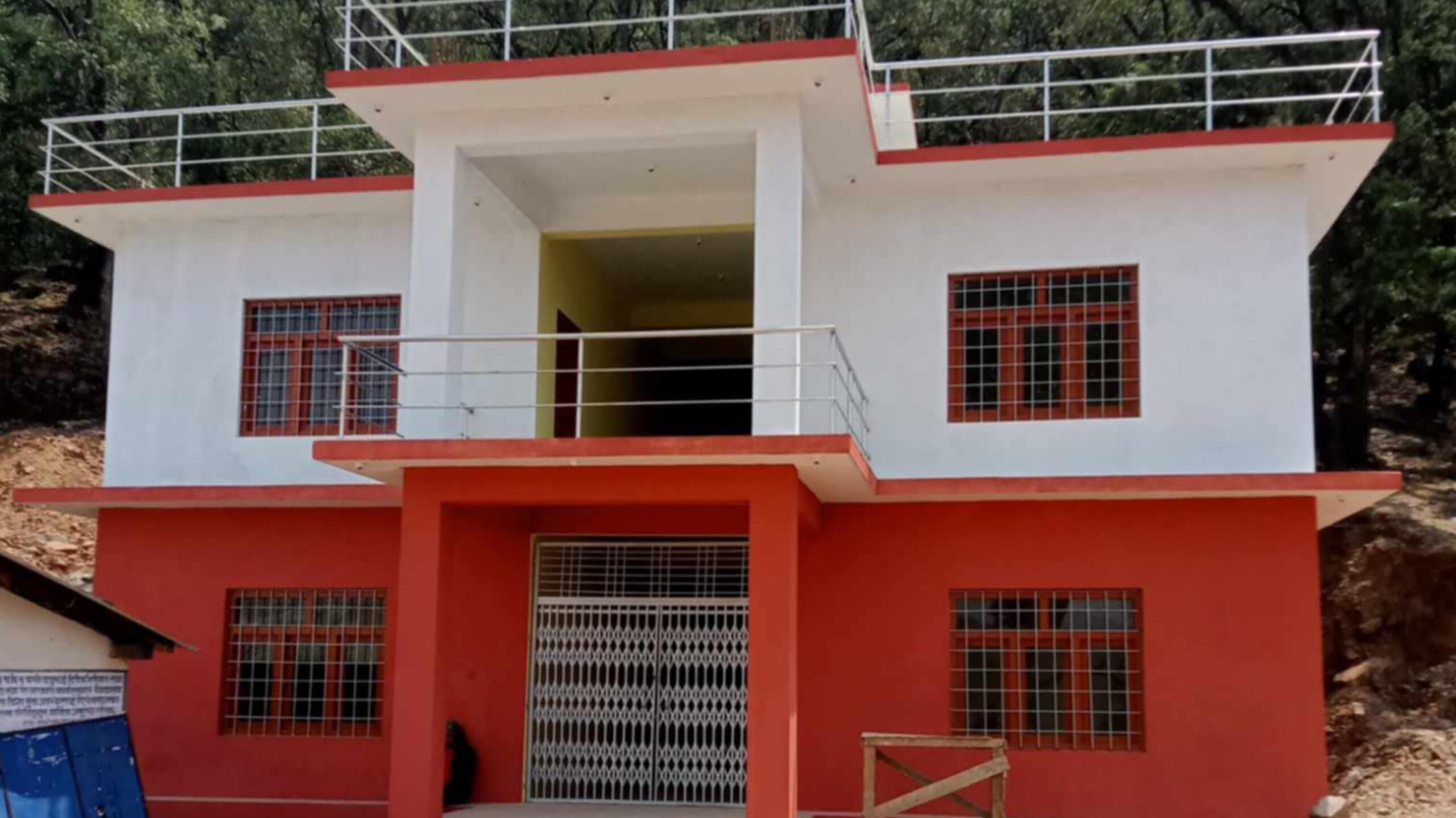 निर्माणको काम सुरु गरेको पाँच महिनामै ठडियो पाटन–१को वडा कार्यालय भवन