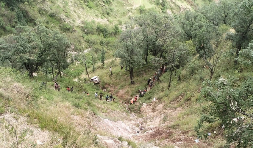 डोटी जिप दुर्घटना अपडेट : गर्भवती महिलासहित तीन जनाको मृत्यु, पाँच घाइते