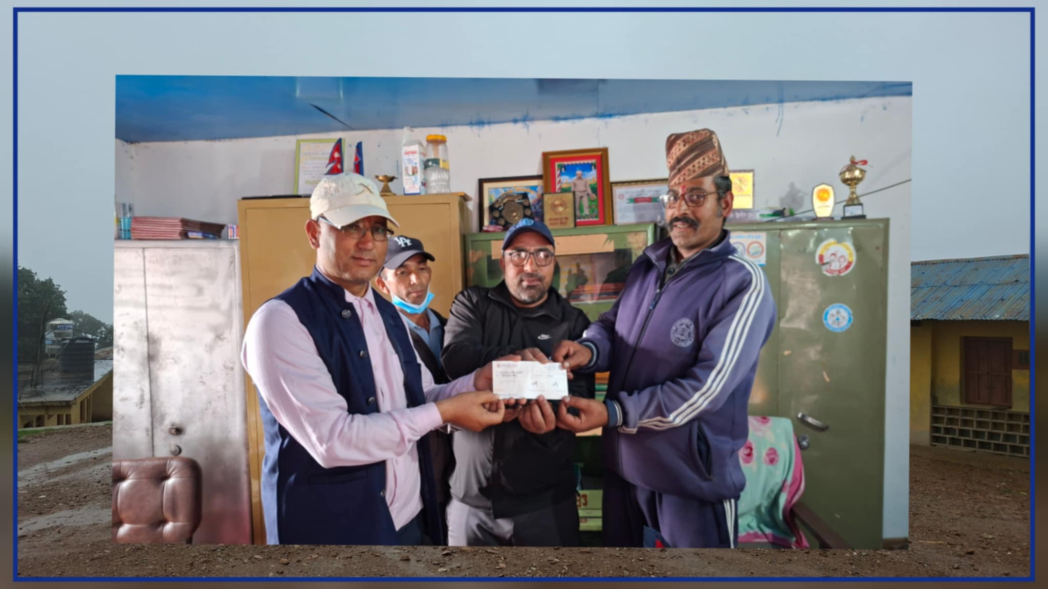 पाटन–८ का वडा अध्यक्ष बिष्टद्वारा जन्मदिनको अवसर पारेर विद्यालयमा २५ हजारको अक्षयकोष