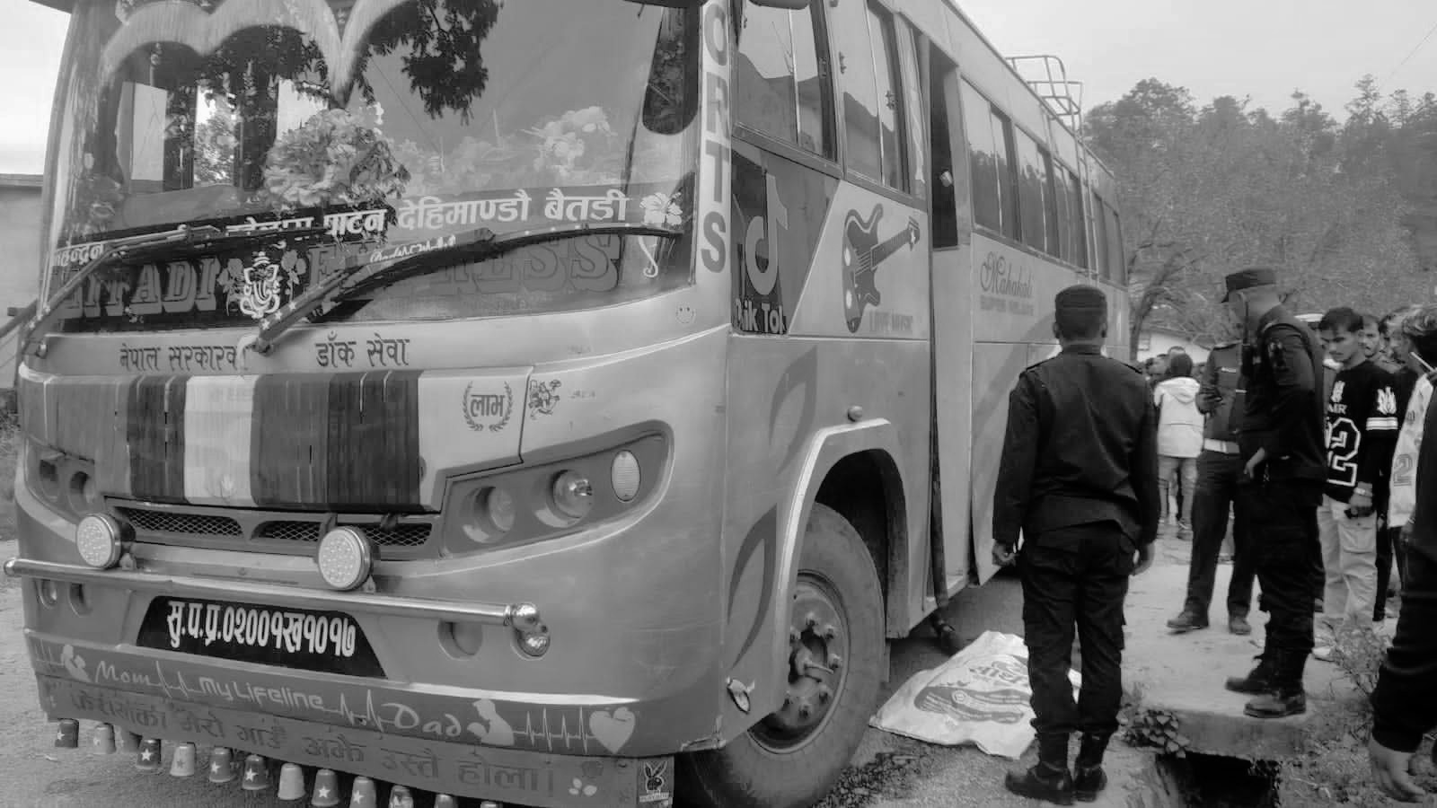 देहिमाण्डौ जात्रा हेरेर फर्किने क्रममा बसले ठक्कर दिदा एक महिलाको मृत्युु