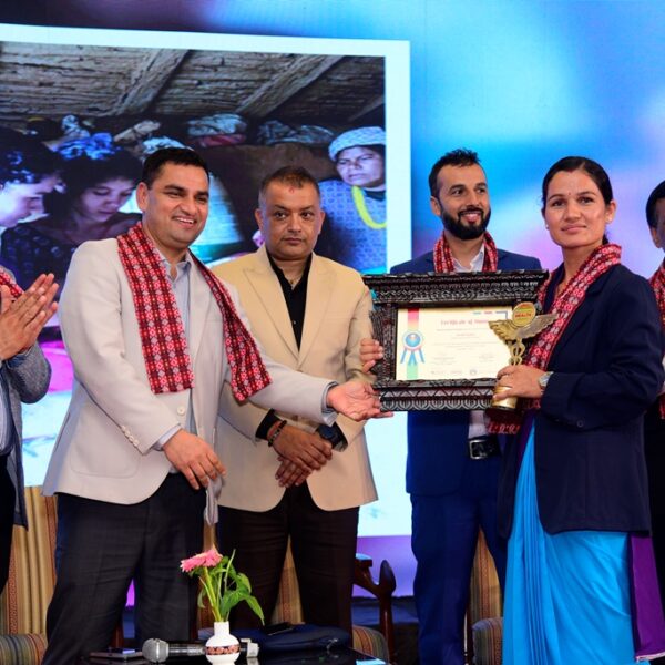 बैतडीको सिगासकी अनमी जानकी उत्कृष्ट नर्स…