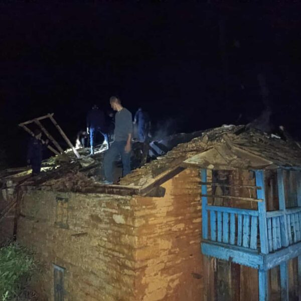 बैतडीको एक घरमा आगलागी