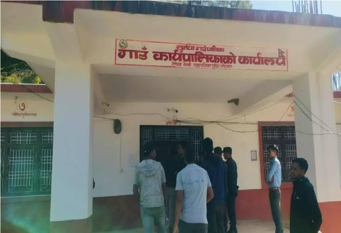 बैतडीको सुर्नयामा २१ दिनदेखि तालाबन्दी,छलफल निरन्तर तर प्रगति शून्य