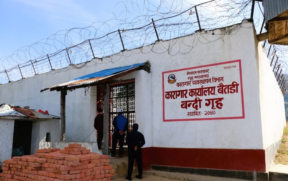 बैतडी कारागारका ५९ जना कैदीबन्दीलाई स्थानान्तरण गरियो