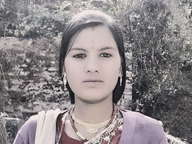 भीरबाट लडेर बैतडीको सुर्नयामा एक महिलाको मृत्यु