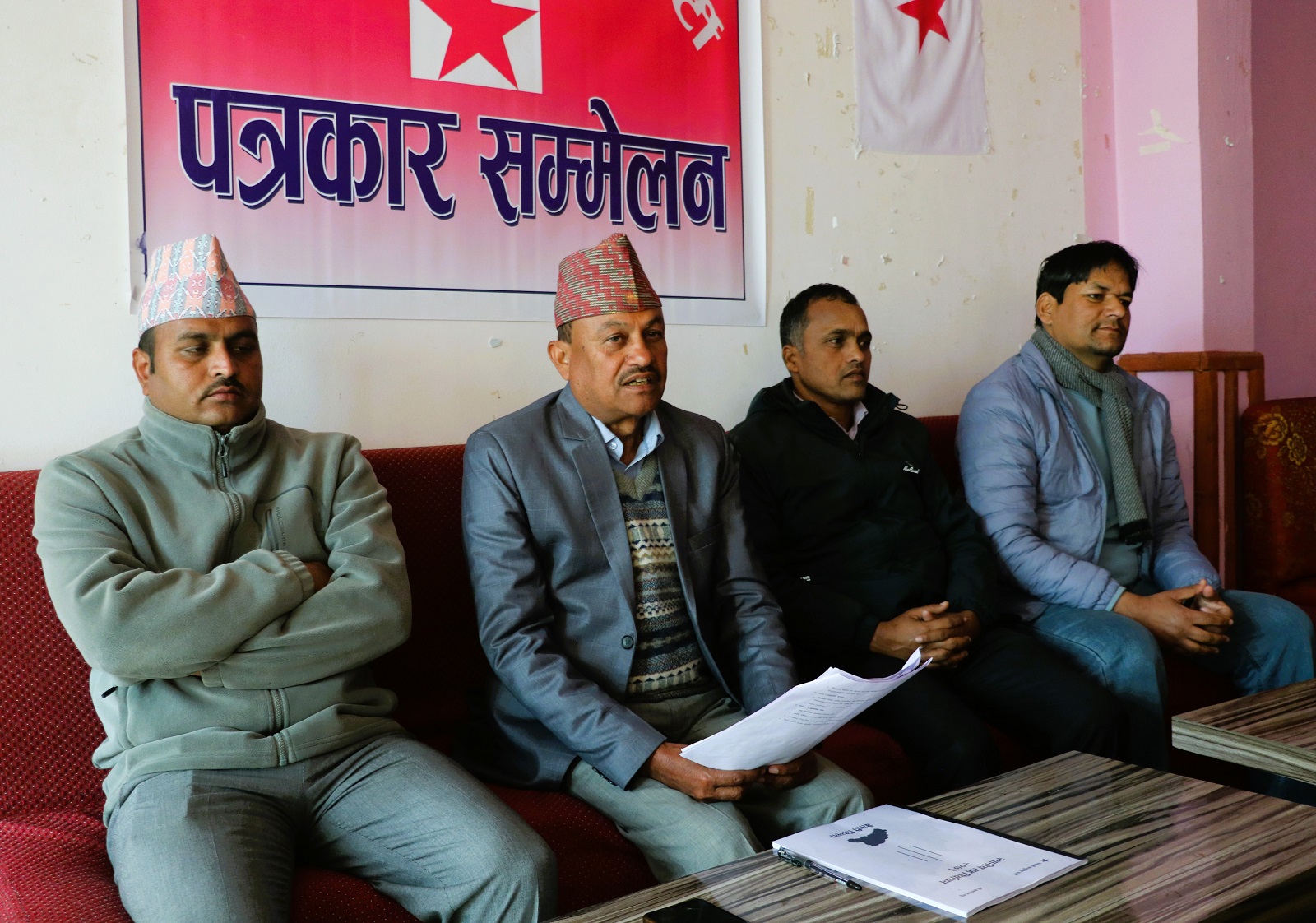 नेकपाका उम्मेदवार भट्टद्वारा प्रतिबद्धता पत्र सार्वजनिक, सुशासन प्राथमिकतामा