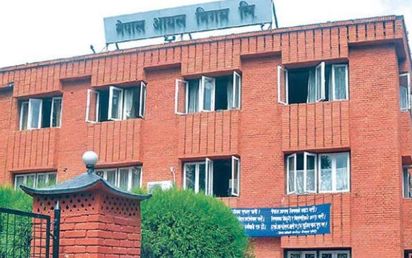 पेट्रोलियम पदार्थको मूल्यवृद्धि, डिजेल र मट्टीतेलमा प्रतिलिटर ३० रुपैयाँ बढ्यो