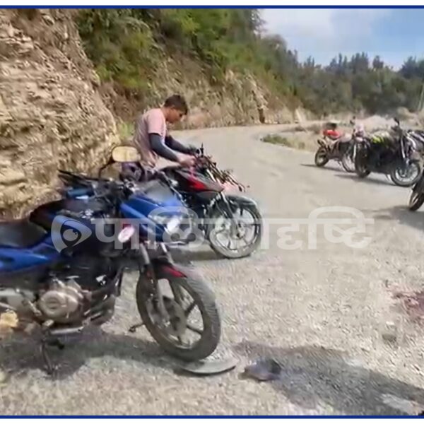 बैतडीमा मोटरसाइकल एकआपसमा ठोक्किएर दुर्घटना हुँदा एक जनाको मृत्यु
