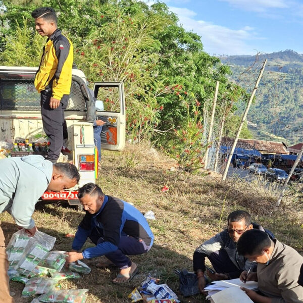 बैतडीको पाटन बजार अनुगमन, ४५ हजार बराबरको अखाद्य सामग्री नष्ट