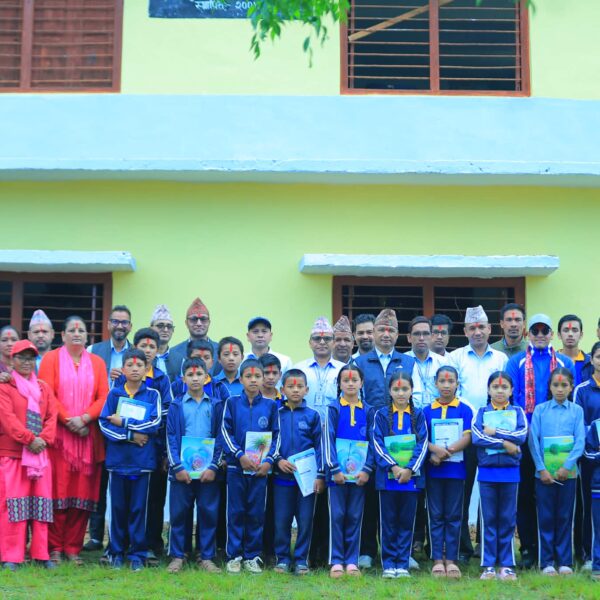 जन्मदिनको अवसरमा शैक्षिक तथा खेलकुद सामग्री वितरण