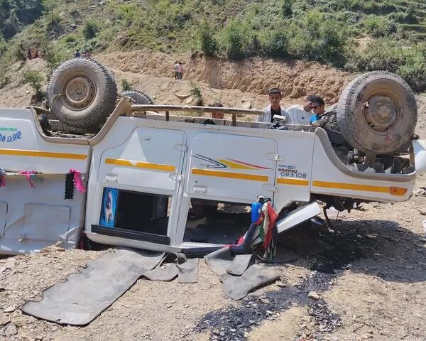 बैतडीमा जिप दुर्घटना, चालक गम्भीर घाइते