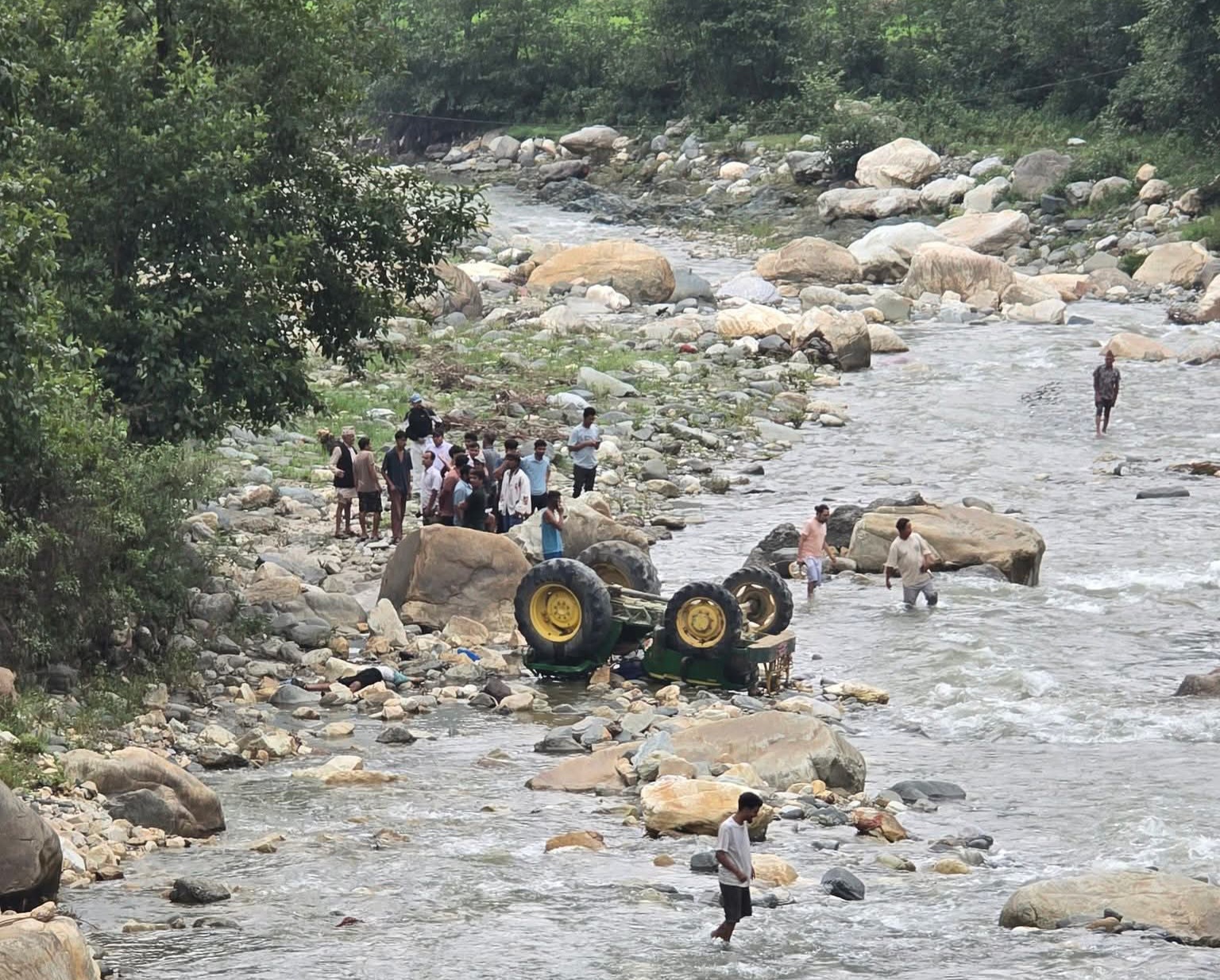 बैतडीको पुर्चौडीमा ट्र्याक्टर दुर्घटना, चालकको घटनास्थलमै मृत्यु