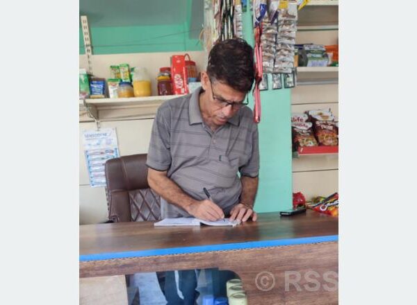 ‘ती मुख्यमन्त्री, यी किराना साहुजी !’
