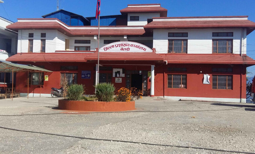 बैतडीमा जुवातास खेल्न तथा मदिरा सेवनमा प्रशासनको रोक
